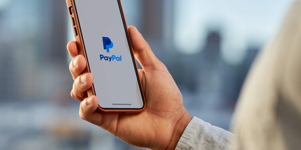Las acciones de PayPal comienzan el nuevo año con escepticismo sostenido